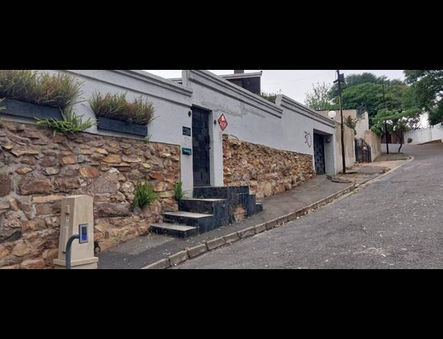 3 BEDROOM HOUSE FOR SALE IN KENSINGTON